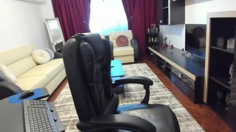 Ella online show from March 2026 11:07:02 AM