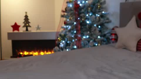 Ella online show from January 2025 11:56:01 PM