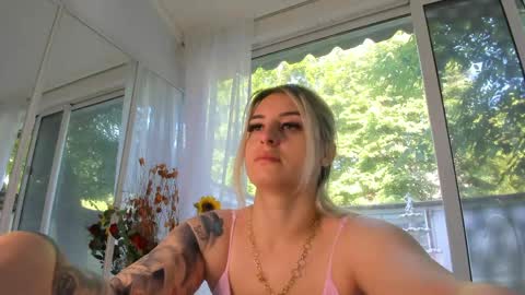ella_vee online show from May 2026 05:46:01 AM