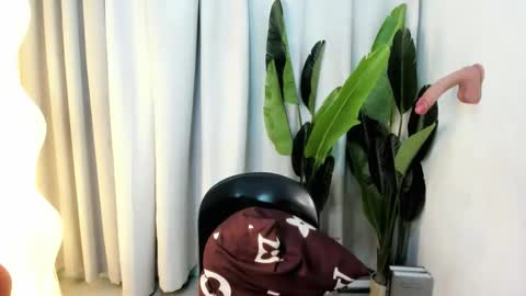 ella_walkerxxx online show from April 2026 08:53:01 PM