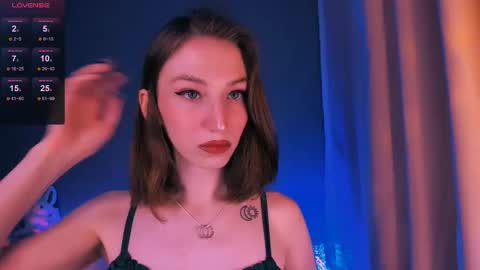 ellaamber online show from December 2025 10:03:01 PM