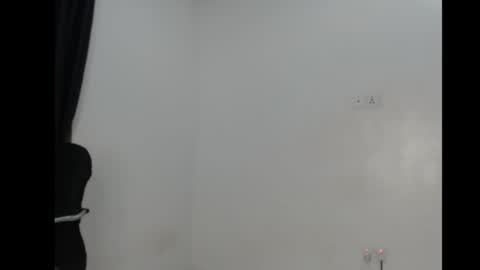 ella online show from November 2025 05:28:02 AM