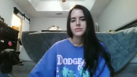 Ella online show from February 2025 01:06:01 PM