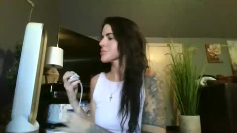 Ella online show from January 2026 07:08:02 PM