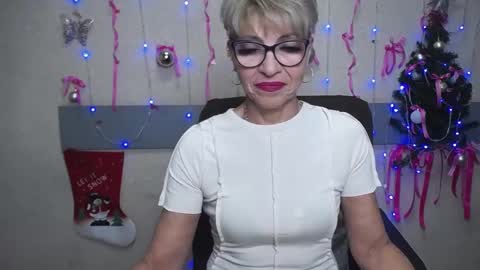 EllaBonito online show from January 2025 12:53:01 PM