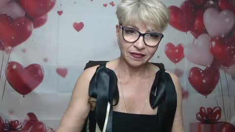 Snapshot of ellabonito chatting on May 2026 07:05:02 AM EllaBonito online show from May 2026 07:05:02 AM