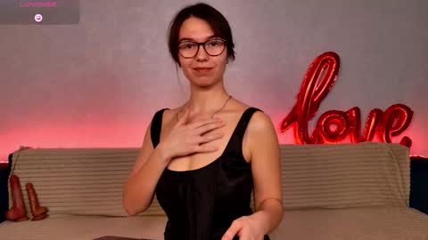 ellacanny online show from February 2026 05:17:01 AM