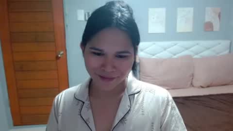 Snapshot of ellaford chatting on June 2026 01:36:01 PM EllaFord online show from June 2026 01:36:01 PM