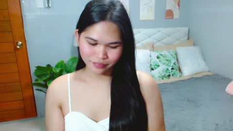 Snapshot of ellaford chatting on July 2026 05:48:02 PM EllaFord online show from July 2026 05:48:02 PM