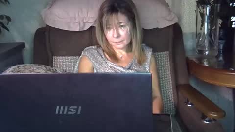 Snapshot of ellajohnsonx chatting on October 2025 11:51:02 AM ellajohnsonx online show from October 2025 11:51:02 AM