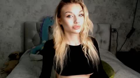 Snapshot of ellamilla chatting on June 2026 12:50:02 PM ellamilla online show from June 2026 12:50:02 PM