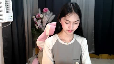 ELLA online show from April 2026 06:05:01 PM