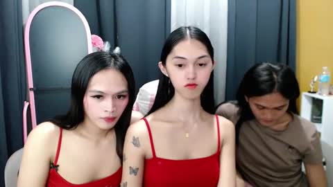 ELLA online show from April 2026 04:24:01 PM