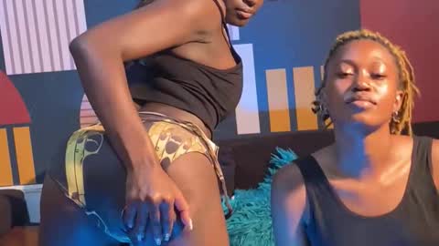 Ellanda Dolly online show from November 2025 10:10:02 PM