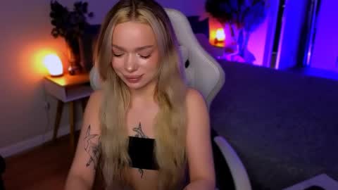 Ella online show from April 2026 05:52:01 AM