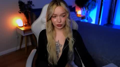 Snapshot of ellatwox chatting on April 2026 05:43:02 AM Ella online show from April 2026 05:43:02 AM