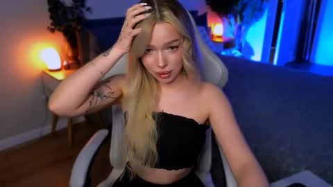 Snapshot of ellatwox chatting on April 2026 05:54:02 AM Ella online show from April 2026 05:54:02 AM