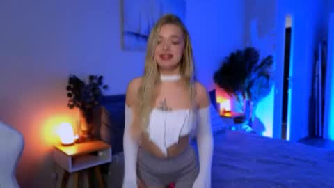 Snapshot of ellatwox chatting on May 2026 05:56:02 AM Ella online show from May 2026 05:56:02 AM
