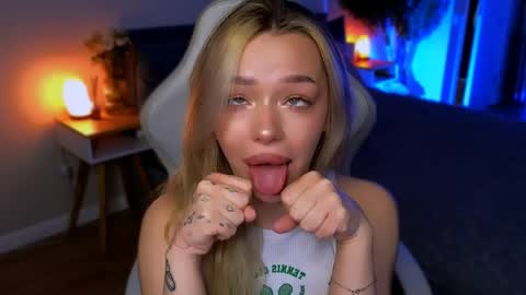 Snapshot of ellatwox chatting on May 2026 06:30:01 AM Ella online show from May 2026 06:30:01 AM