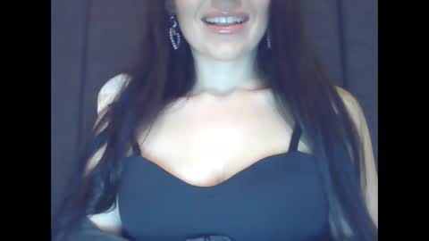 elle010843 online show from October 2025 04:08:02 PM