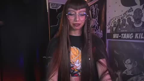 Snapshot of elle_uwu chatting on January 2026 03:58:02 PM follow me on instagram . online show from January 2026 03:58:02 PM