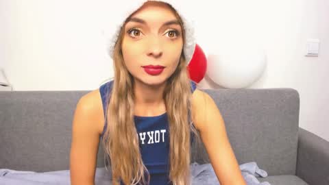 ellen_flow online show from December 2024 08:32:02 PM