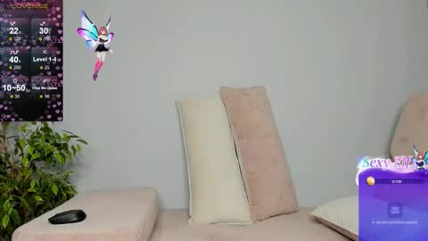 Snapshot of ellen_rosi chatting on January 2026 01:32:02 AM rosi online show from January 2026 01:32:02 AM