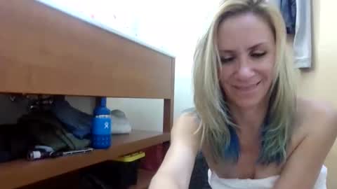 ElleNV online show from February 2026 12:15:02 PM