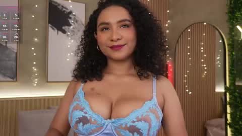 Snapshot of ellette_ chatting on August 2026 07:24:02 PM princess online show from August 2026 07:24:02 PM