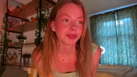 Snapshot of elli_harmon chatting on May 2026 05:18:01 PM Ellie --- Ill see you either on Friday or Saturday and definitely on Sunday online show from May 2026 05:18:01 PM
