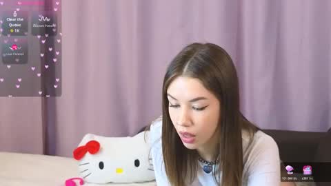 ellie online show from September 2025 07:24:02 PM