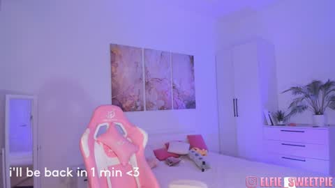 Elly Sweet Pie almost everyday 4-11 AM UTC online show from February 2025 07:09:02 AM