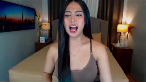 ellie online show from January 2025 09:13:01 PM