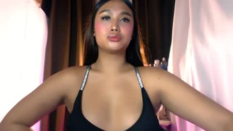 ellie online show from July 2026 06:17:01 PM