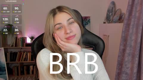 elliecutes online show from January 2025 08:24:02 AM