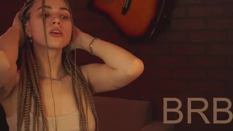 elliecutes online show from February 2025 09:47:02 AM