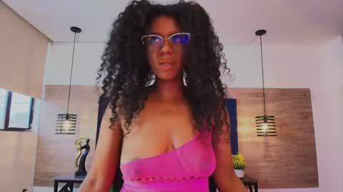 elliee_alves online show from April 2026 04:44:02 PM