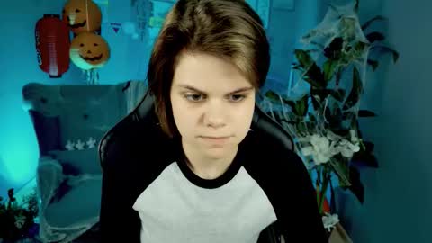 elliemurler online show from November 2025 09:22:02 AM