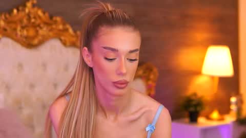 Ellie online show from October 2025 08:59:01 AM