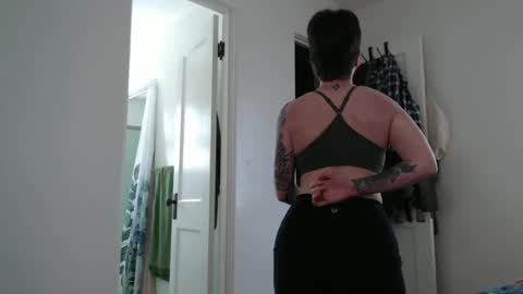 Ellie Rowyn online show from March 2026 09:15:01 PM