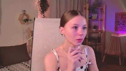 Elli online show from April 2026 06:06:01 AM