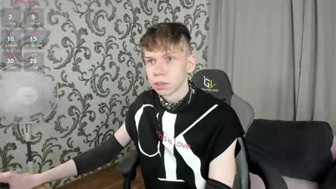 elliot_mars_ online show from October 2025 05:20:02 PM