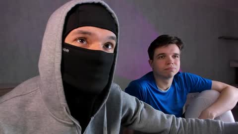 elliot_winki online show from May 2026 11:02:01 PM