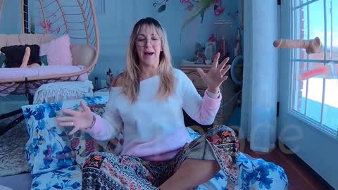 Snapshot of ells_palace chatting on January 2025 04:51:02 PM Ella Bella Bo Bella online show from January 2025 04:51:02 PM