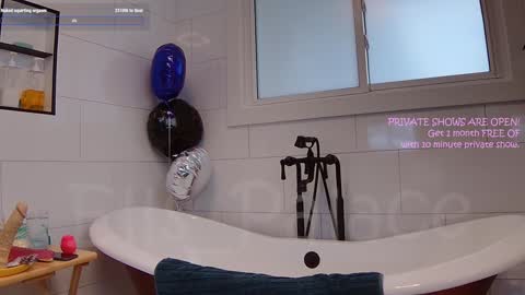 Snapshot of ells_palace chatting on January 2025 06:14:01 PM Ella Bella Bo Bella online show from January 2025 06:14:01 PM