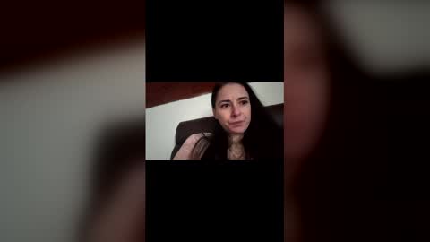 Snapshot of ellyadavis chatting on November 2025 07:33:02 AM ellyadavis online show from November 2025 07:33:02 AM