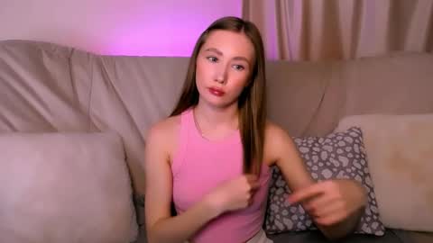  Elly  online show from March 2026 03:12:01 AM