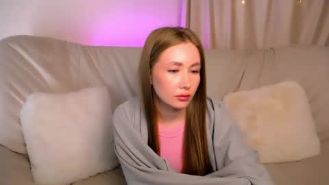 Snapshot of ellycolins_ chatting on May 2026 03:14:02 AM Elly online show from May 2026 03:14:02 AM