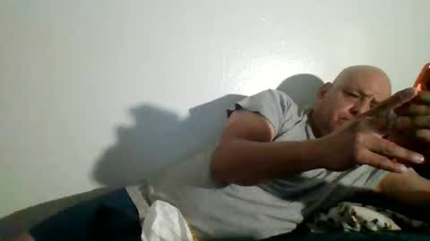 elmario24 online show from October 2025 08:28:01 AM