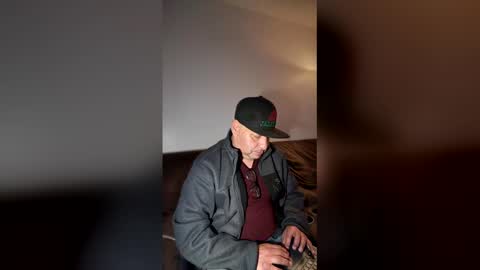 elmario24 online show from January 2026 09:33:02 AM